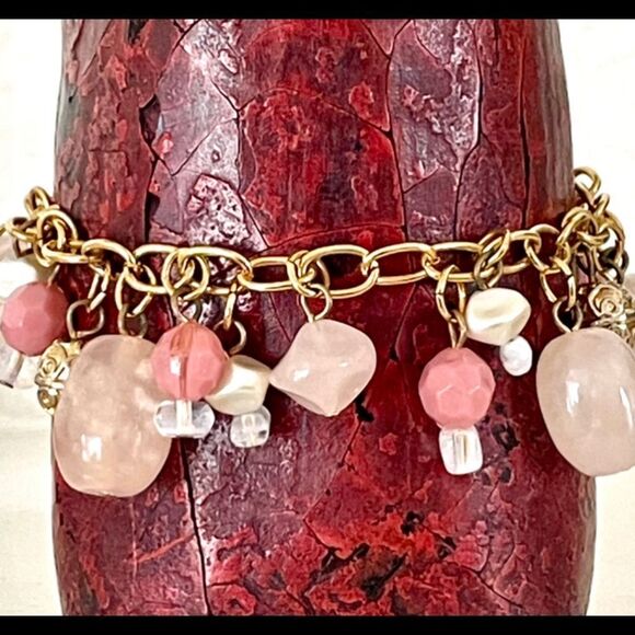 Premier Design gold tone pink beaded bracelet - Picture 4 of 8